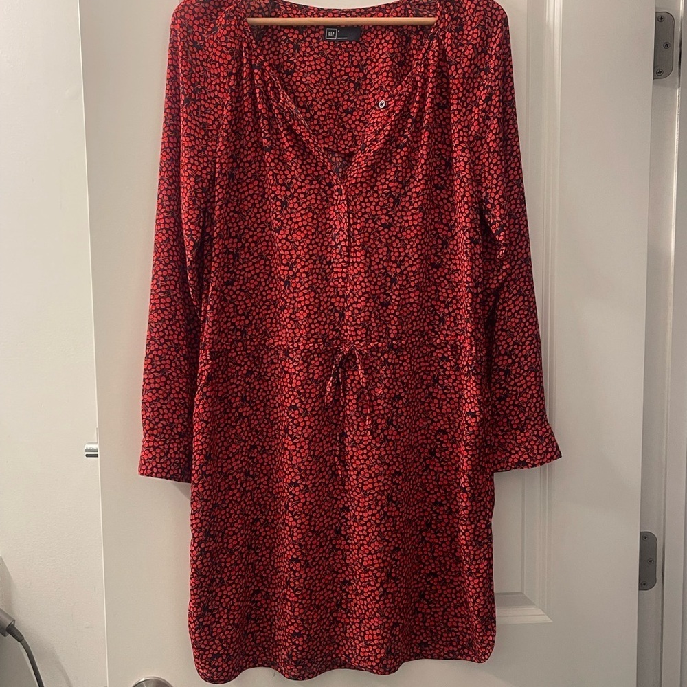GAP Vibrant Red and Black Patterned Long Sleeve Dress